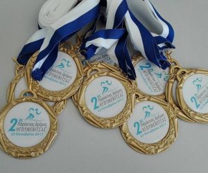 Θεσπρωτία: 2ος Παράκτιος Δρόμος Ηγουμενίτσας - Τα έπαθλα και τα μετάλλια των τριών πρώτων νικητών (+ΦΩΤΟ)