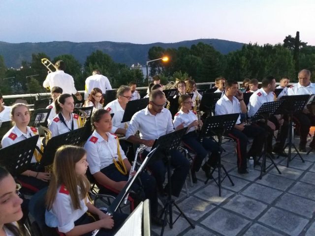 Ήγουμενίτσα: «Πλημμύρισε» από ήχους το Αρχαιολογικό Μουσείο Ηγουμενίτσας με τις μελωδίες της Φιλαρμονικής (+εικόνες, +βίντεο)